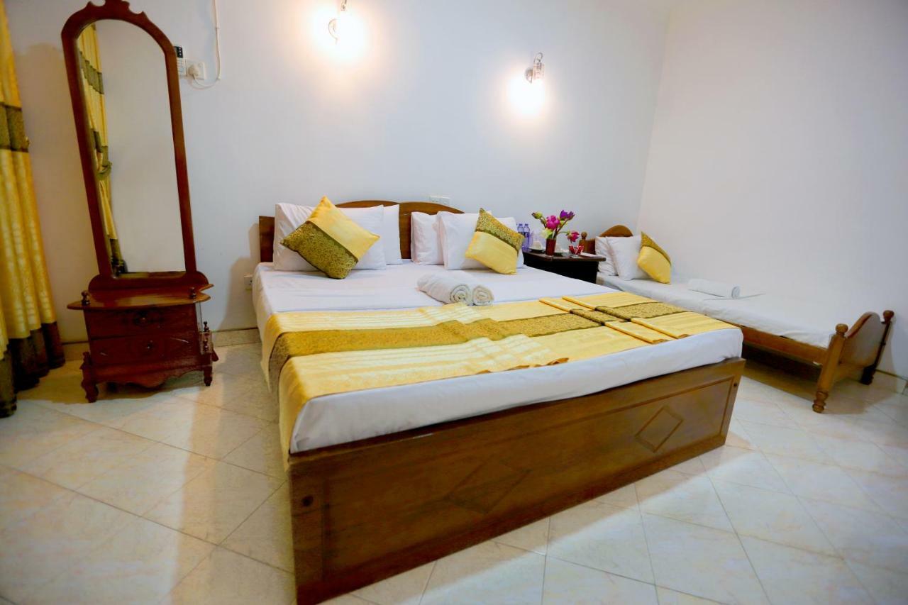 Hotel Mahaweli Spring Sirimalwatta Екстер'єр фото